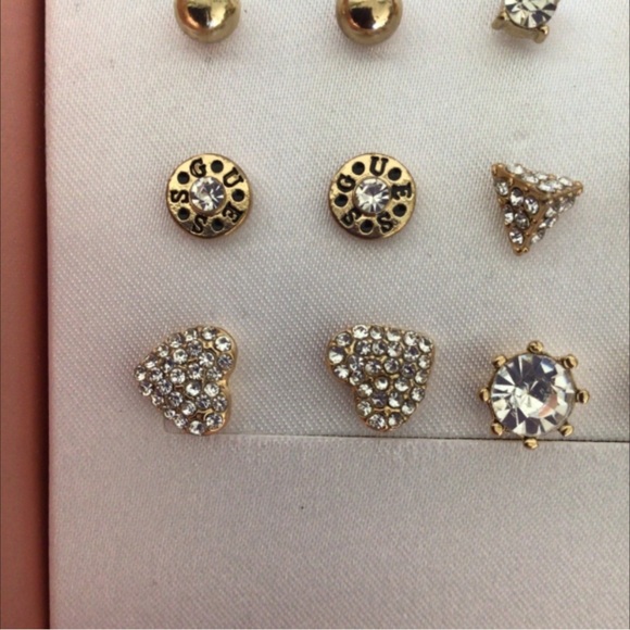 GUESS SPARKLE HUGGIES EARRING SET NWT - Picture 8 of 8